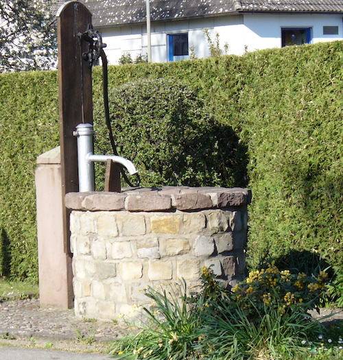 Dorfbrunnen Dorfbrunnen