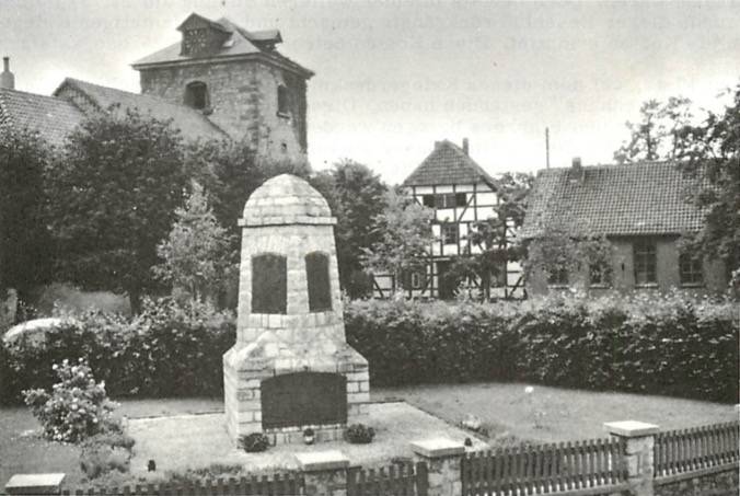 kriegerdenkmal.jpg kriegerdenkmal.jpg